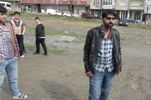 Sokak ortasında gasp dehşeti!