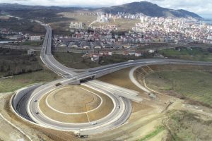 1 milyarlık &ccedil;evre yolu