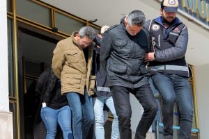 Avrupa'da dolandırıcılıktan aranan T&uuml;rk'&uuml;, Denizli polisi yakaladı