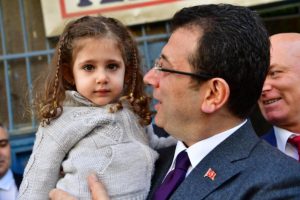 İmamoğlu: "Belediyede kadın &ccedil;alışma oranını 35-40'a &ccedil;ıkaracağız"