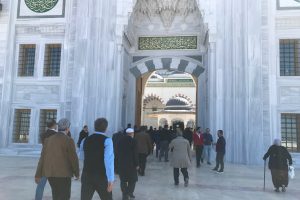 &Ccedil;amlıca Camii'nde ilk cuma namazı