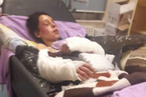 Hamileyken kemer ve k&uuml;rekle d&ouml;v&uuml;len Nezaket, şikayet&ccedil;i olmadı
