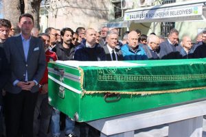 C&uuml;neyt &Ccedil;akır'ın kayınpederinin cenazesi toprağa verildi