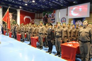 Bursa'da bedelli yemin t&ouml;reninde engelli sporcu da 1 g&uuml;nl&uuml;k asker oldu