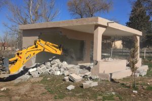 Kapadokya'da 6 ka&ccedil;ak yapı daha yıkıldı