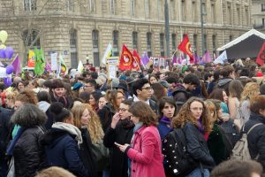 8 Mart D&uuml;nya Kadınlar G&uuml;n&uuml;'nde Paris'te sokaklar doldu