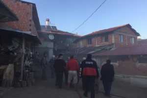 Televizyon patladı! K&uuml;&ccedil;&uuml;k &ccedil;ocuk hayatını kaybetti