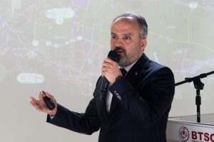 B&uuml;y&uuml;kşehir Belediye Başkanı Aktaş: "Bursa ezberleri bozan bir şehir"