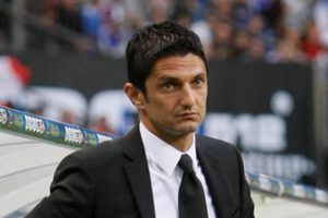 Beşiktaş Razvan Lucescu'yu listeye aldı