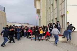 AFAD M&uuml;d&uuml;rl&uuml;ğ&uuml;'nden deprem tatbikatı