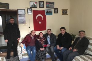 &Uuml;lk&uuml; Ocakları, şehit annelerine karanfil dağıttı