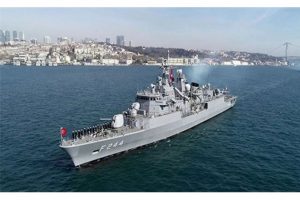 T&uuml;rk donanması tarihi geleneği yaşatıyor