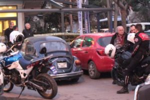 Her yerde aranıyor! 'Gel seninle bir konuşalım...'