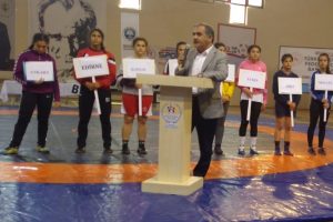 Yıldız Kadınlar T&uuml;rkiye Şampiyonası, Bursa'da başladı
