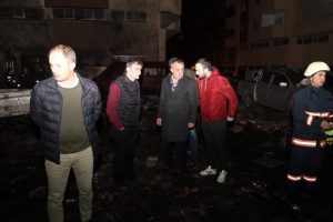Apartmanın patlayan kalorifer kazanı, ortalığı savaş alanına &ccedil;evirdi