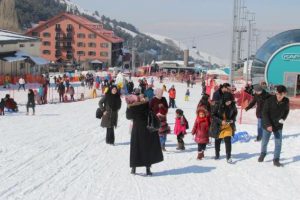Paland&ouml;ken hafta sonunda dolup taştı
