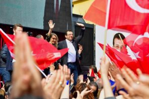 İmamoğlu'ndan Binali Yıldırım'a g&ouml;zl&uuml;kl&uuml; g&ouml;nderme