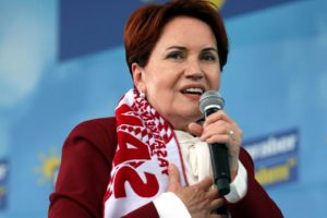 Meral Akşener'den &ouml;nemli a&ccedil;ıklamalar