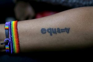 Kadınlar G&uuml;n&uuml; y&uuml;r&uuml;y&uuml;ş&uuml;ne katılan LGBT &uuml;yelerine tepki