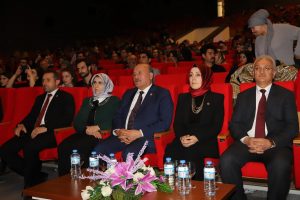 &Ouml;mre vefa &ouml;d&uuml;lleri sahiplerini buldu