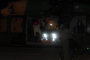 Askeri helikopter, hamile kadın i&ccedil;in havalandı