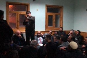 Aydemir: 'Ezanımızı ıslıklayanları telin ediyoruz'