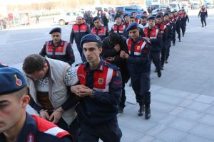 Hırsızlık &ccedil;etesi &ccedil;&ouml;kertildi