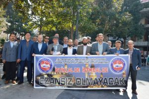 Manisa'dan 'İstiklal de istikbal de ezansız olmayacak' pankartı
