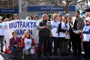 T&uuml;m Emekli Sen'den tencere, tavalı eylem