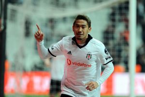 Japonya'da g&uuml;ndem Shinji Kagawa
