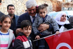 Ekinci davul zurna ile karşılandı
