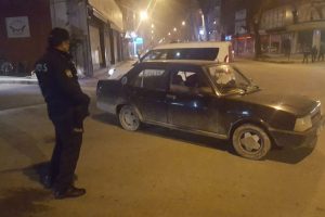 Bursa polisi &ccedil;alınan aracı 10 dakikada bulup sahibine teslim etti