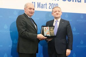 İBB Meclisi'nde h&uuml;z&uuml;nl&uuml; veda