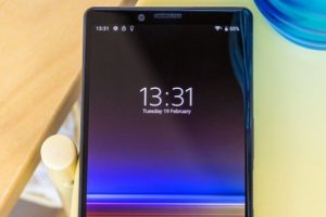 Xperia 4 ortaya &ccedil;ıktı!