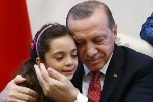 Kuveyt'te en sevilen d&uuml;nya lideri Cumhurbaşkanı Erdoğan