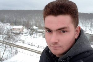 Kazada ağır yaralanan gen&ccedil; hayatını kaybetti