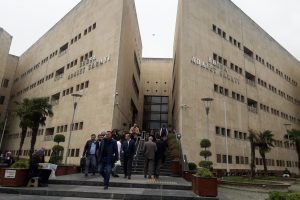 Bursa'da hakimin makam odasından c&uuml;zdanını &ccedil;aldılar
