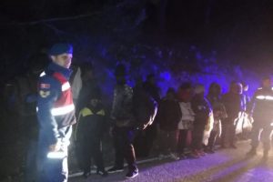 Çanakkale'de 36 mülteci yakalandı