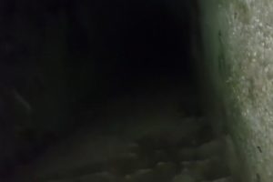 &Ccedil;ılgın youtuber ka&ccedil;ak kazıyı g&ouml;r&uuml;nt&uuml;ledi