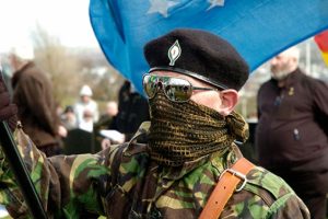 Londra ve Glasgow'daki bombalı paketleri "IRA" &uuml;stlendi