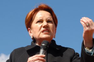 Akşener'den Erdoğan'a yanıt: Ka&ccedil;mıyorum buradayım