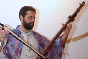 Türk müzisyen Yaybahar'ın klasik bir enstrüman olmasını istiyor
