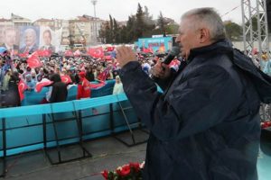 Binali Yıldırım'dan Avcılar'a metro m&uuml;jdesi!
