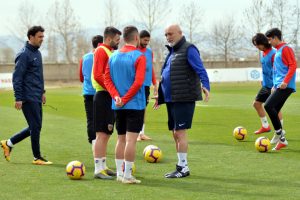 Hikmet Karaman: Başakşehir ma&ccedil;ını da galibiyetle s&uuml;slememiz gerekiyor