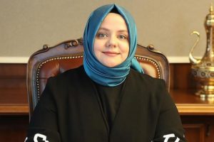Bakan Sel&ccedil;uk: M&uuml;hendis olmak isteyen kız &ouml;ğrencilerimizi her alanda destekliyoruz