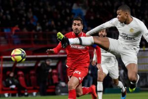 PSG, Dijon engelini 4 golle aştı