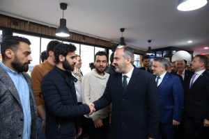 Bursa'da üniversitelilerin kıraathane buluşması başladı