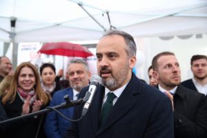 Bursa Büyükşehir Belediye Başkanı Aktaş: "Hizmetçilik yapmaya geliyorum"