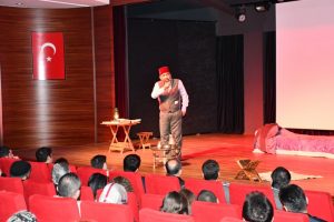 "Korkma" Bursa İneg&ouml;ll&uuml; izleyiciyle buluştu