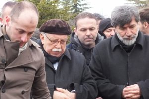 Nabi Avcı yeğeninin acısına ortak oldu